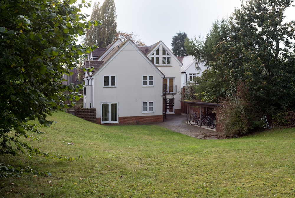 Beech Lodge 8/11