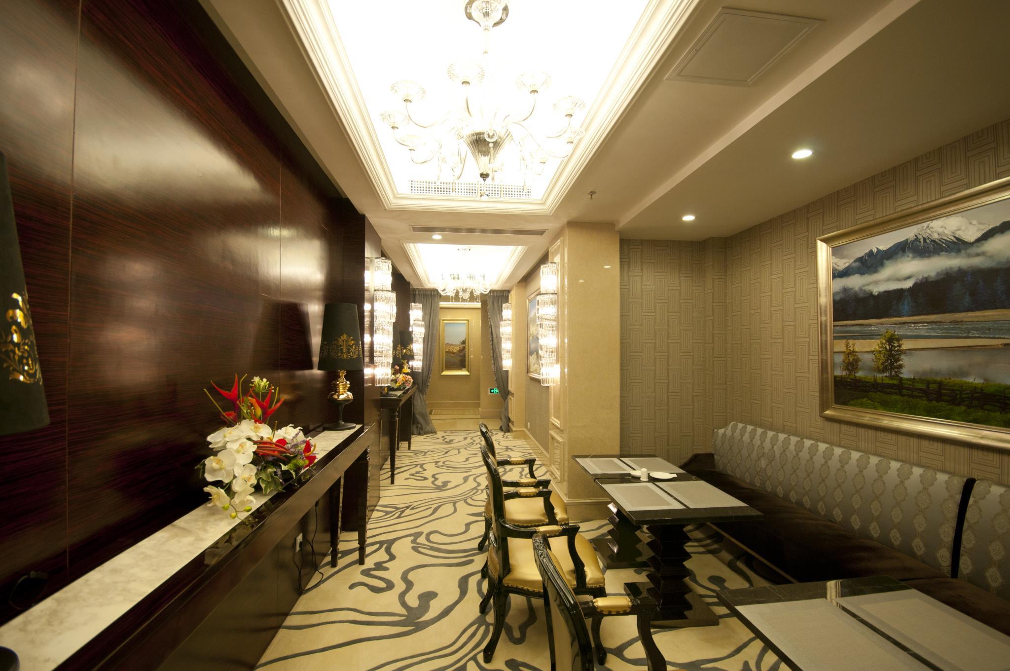 Yunhat Hotel 31/52