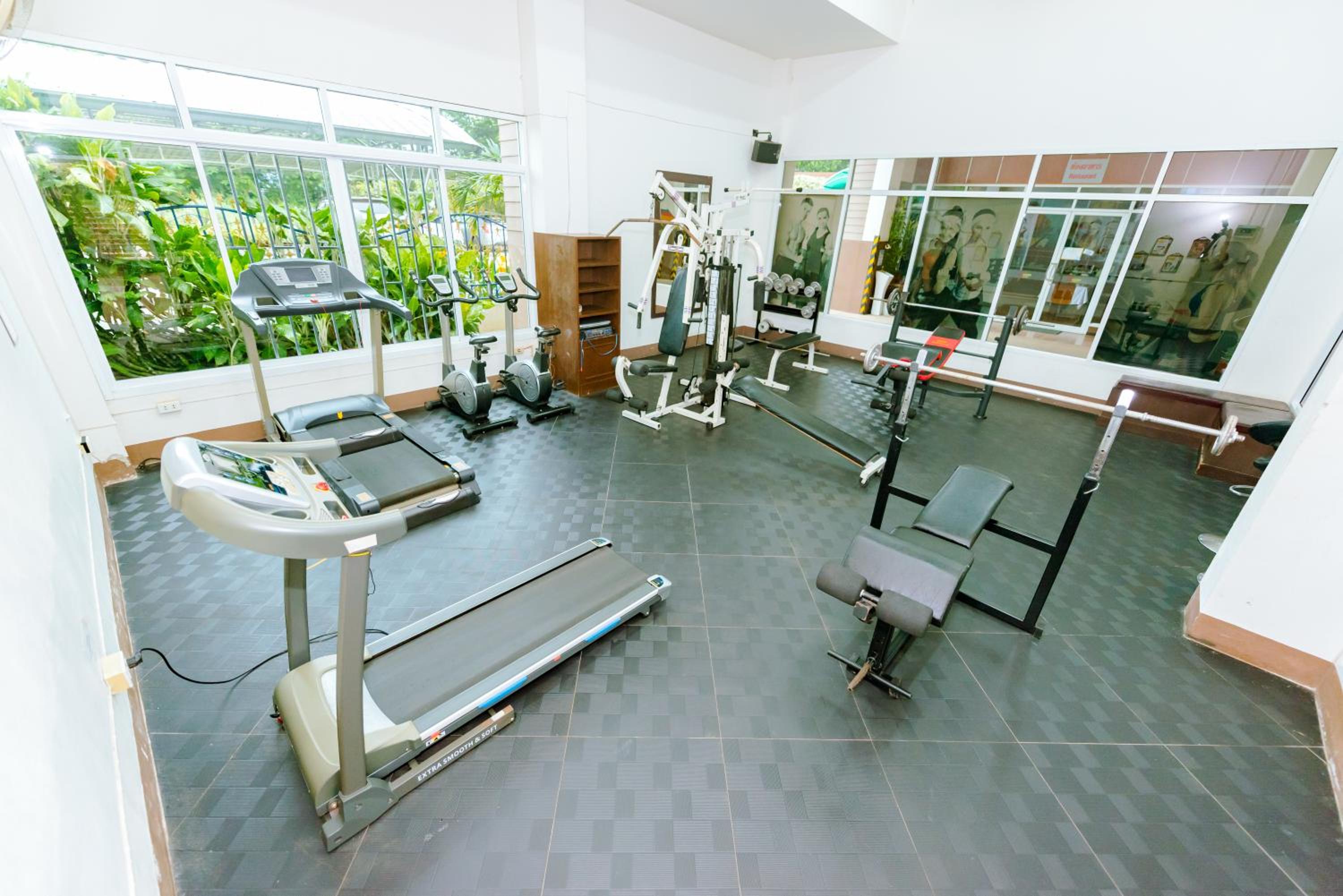 BANDER HOTEL 44/50