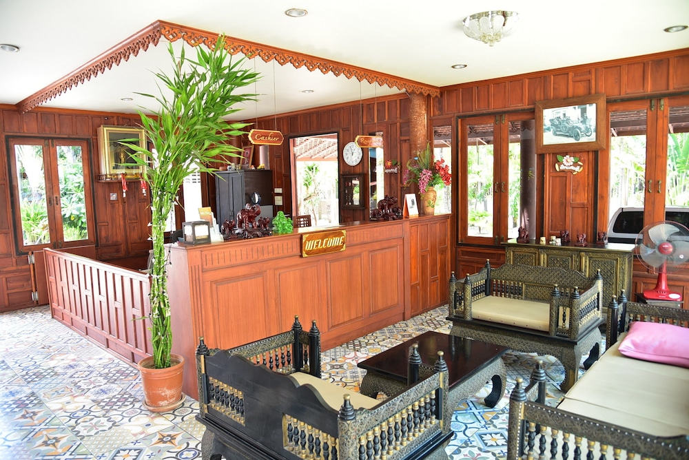 At Home Resort 10/38
