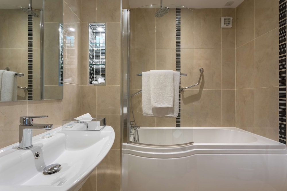 Park Inn by Radisson Shannon Airport 10/59