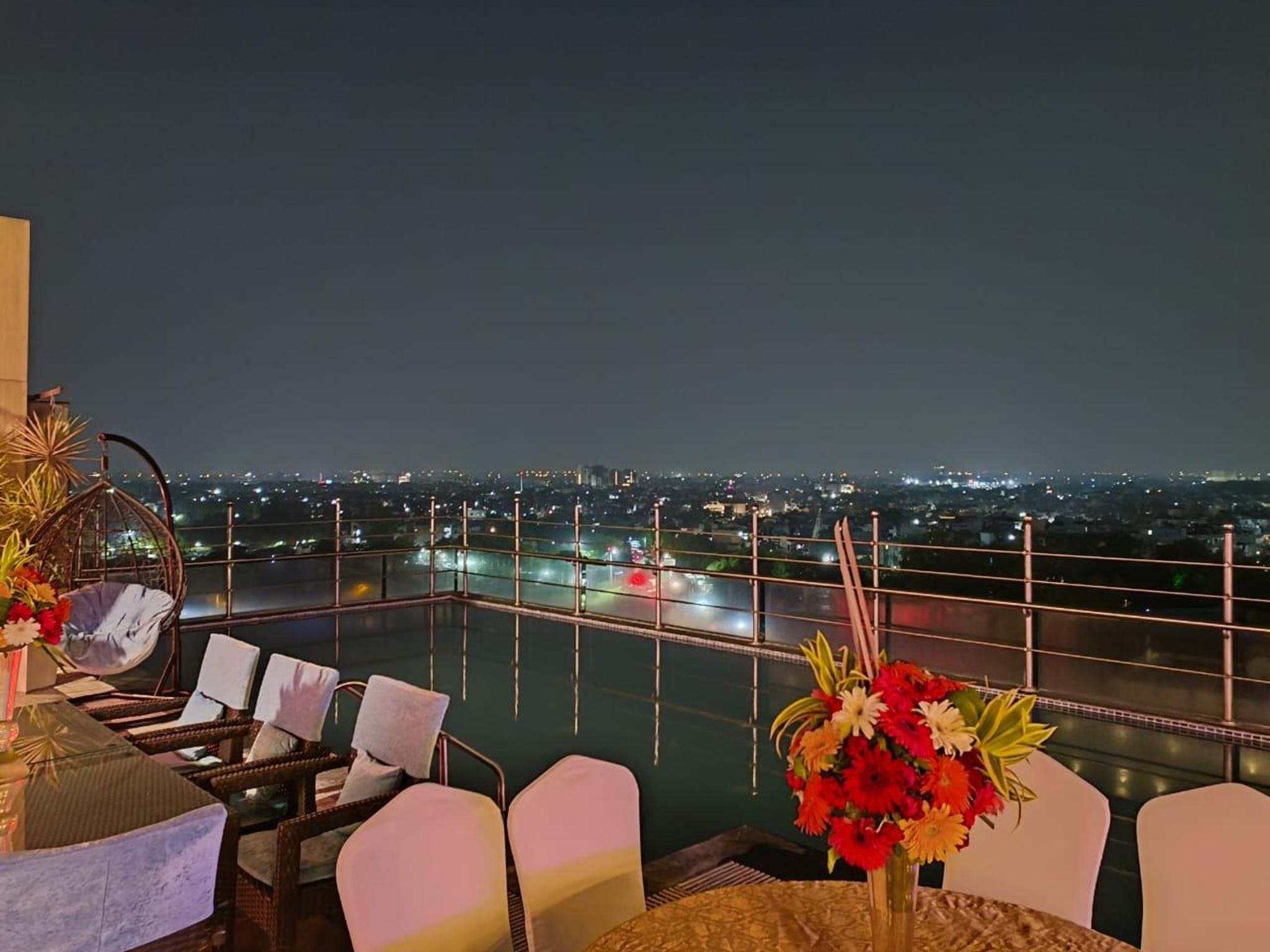 Premium Park Hari Nagar 20/20