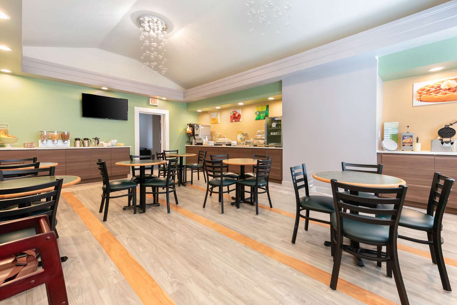Quality Inn Fairborn near Wright Patterson AFB 10/13