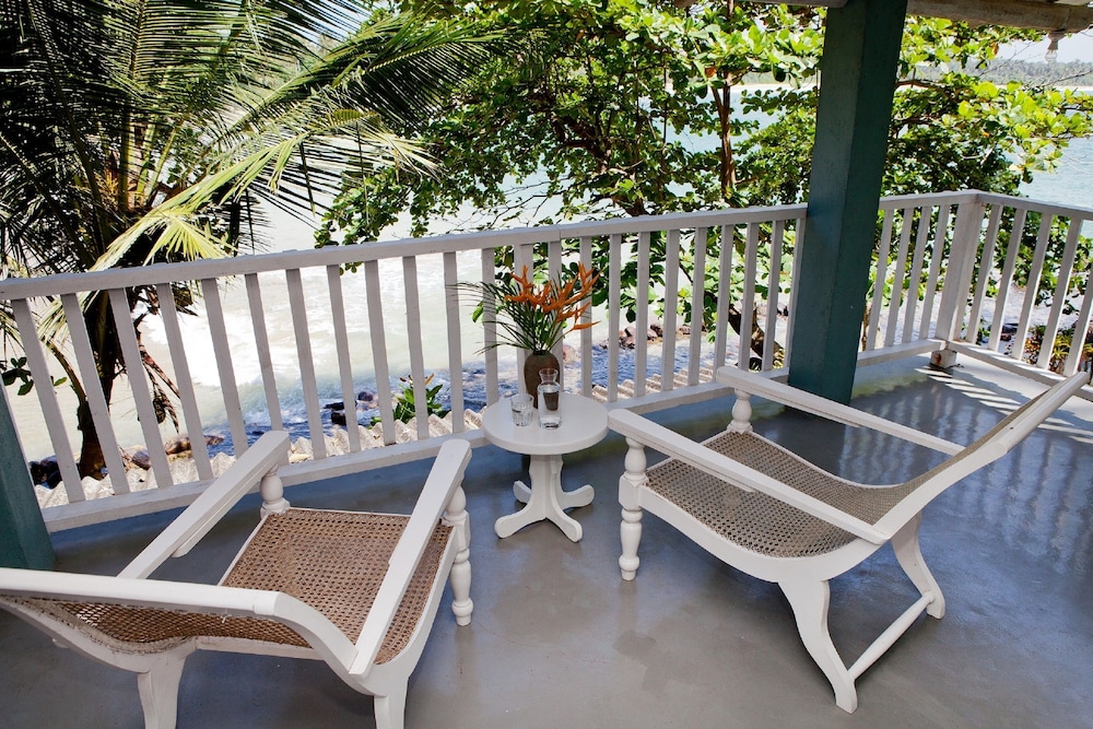 Talalla Bay Beach House 26/27