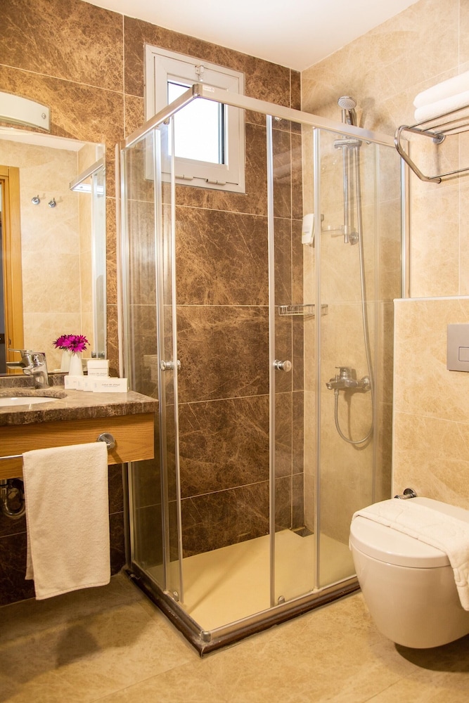 La Quinta By Wyndham Cesme 57/58