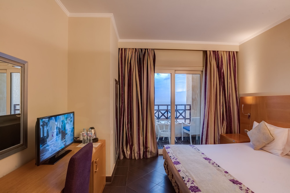 El Jabal Sokhna Hotel 24/28
