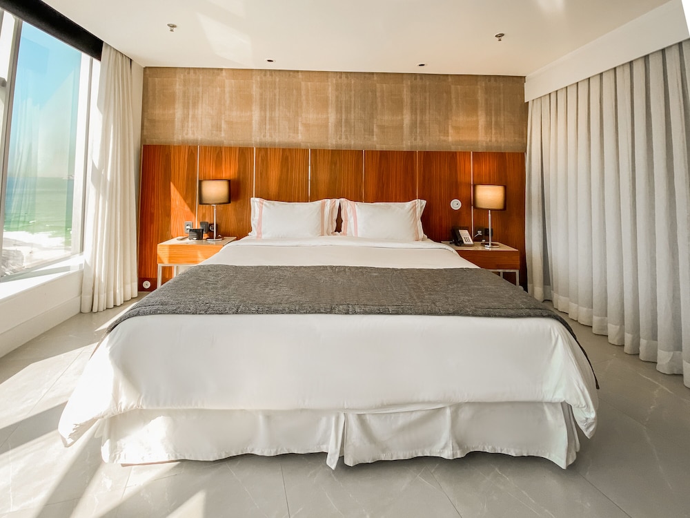 DELUXE, SEA VIEW