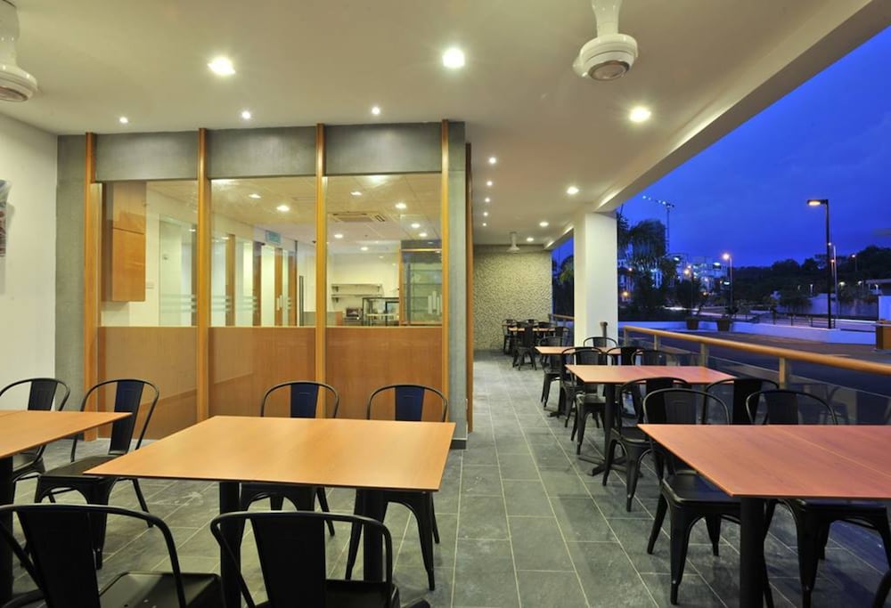 Hotel Primera Suite 36/44