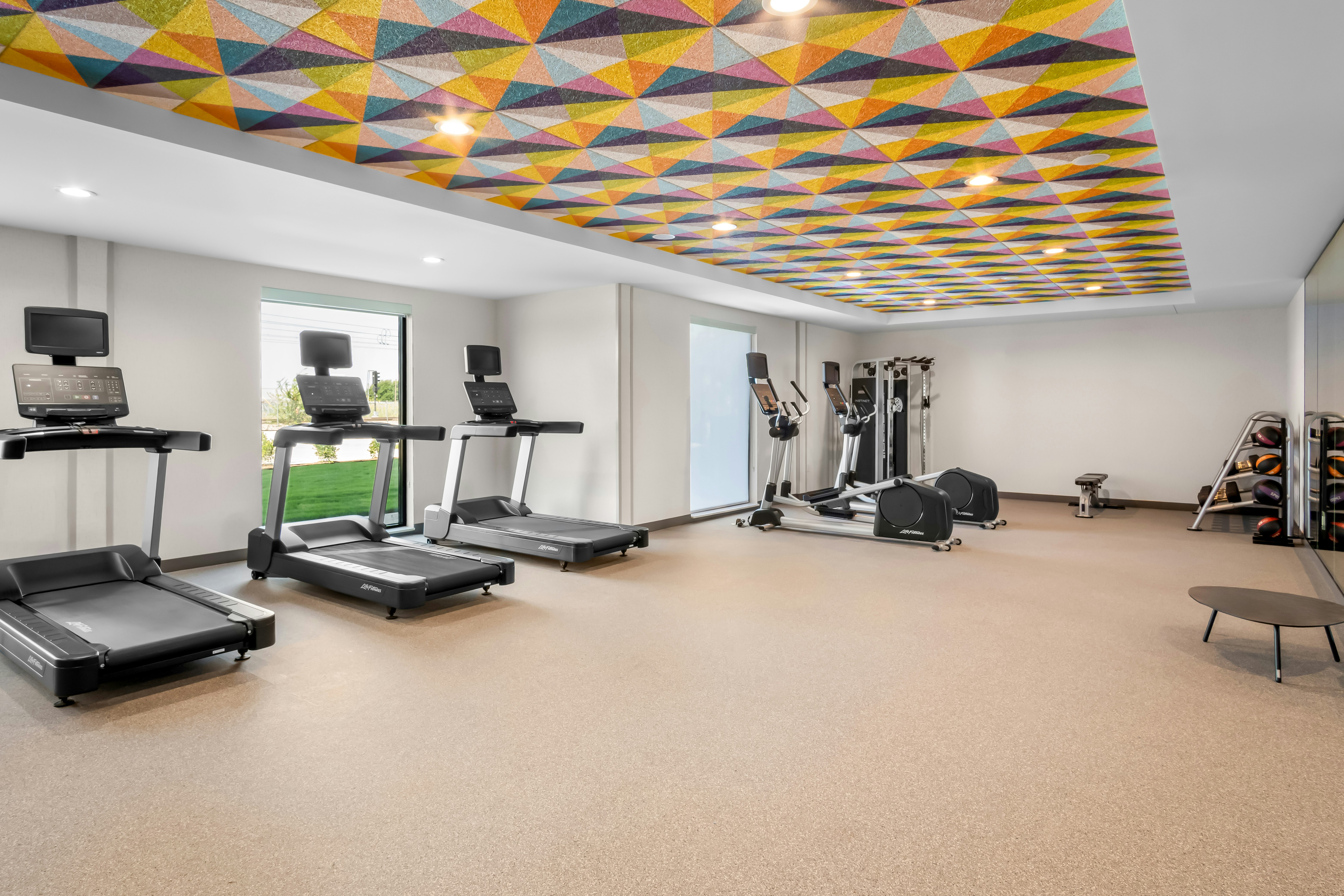 Home2 Suites By Hilton Irving / Dfw Airport North 30/63