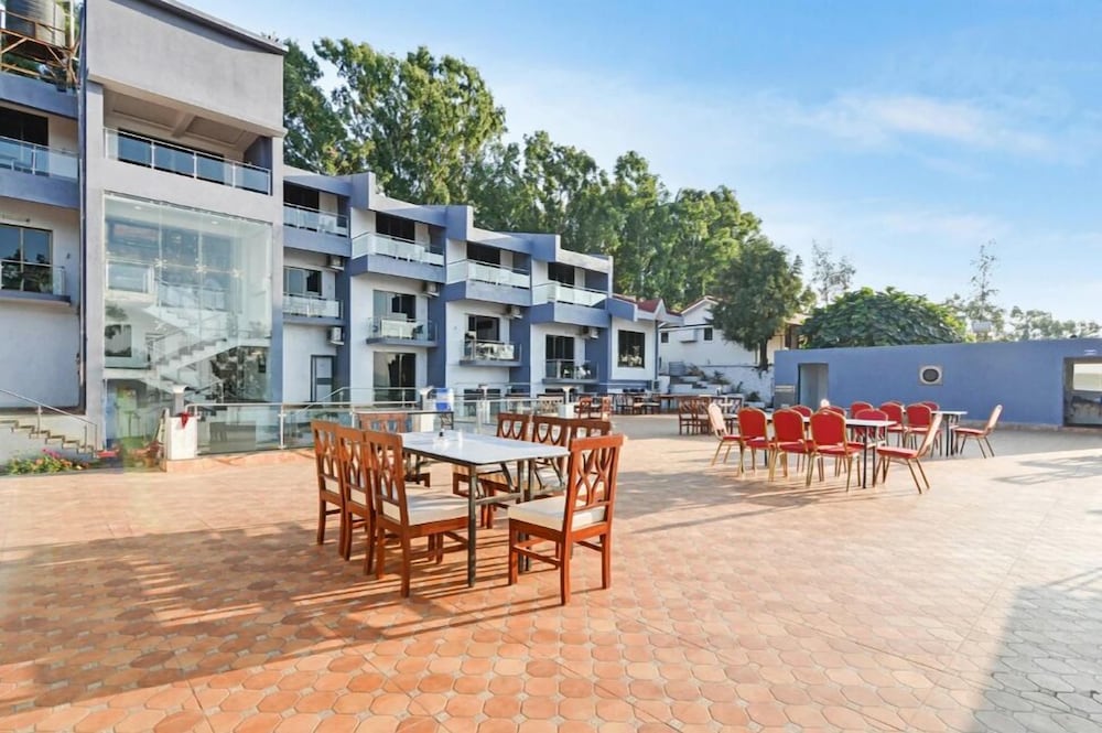 Cloud Mist Resort and Spa 47/50