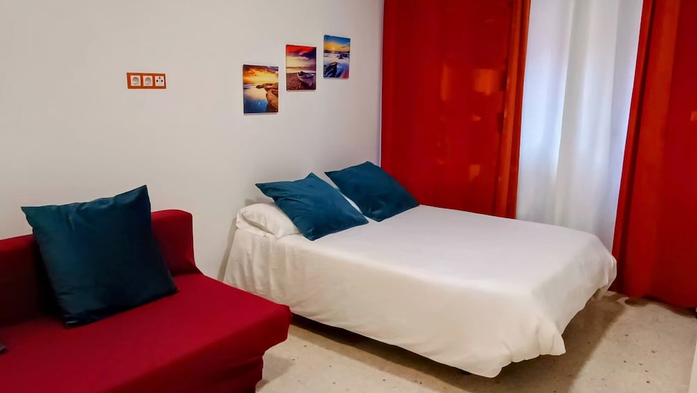 Hostal estudios 7/48