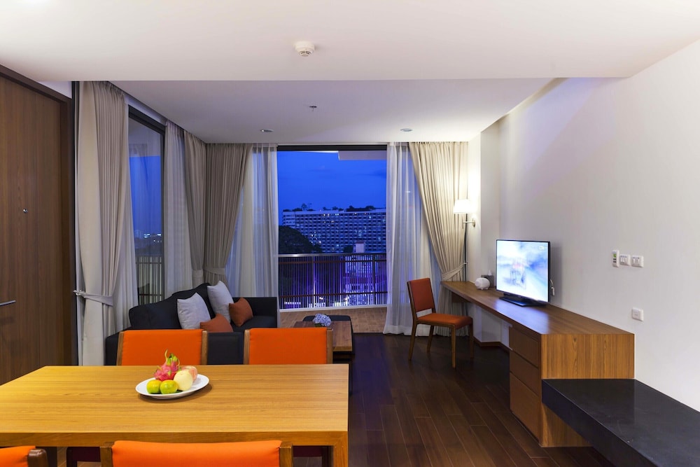 Eastin Tan Hotel Chiang Mai 69/78