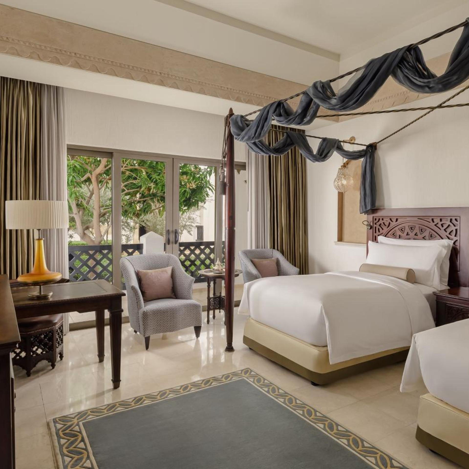 Guest Room, Deluxe, Twin Beds, Resort View