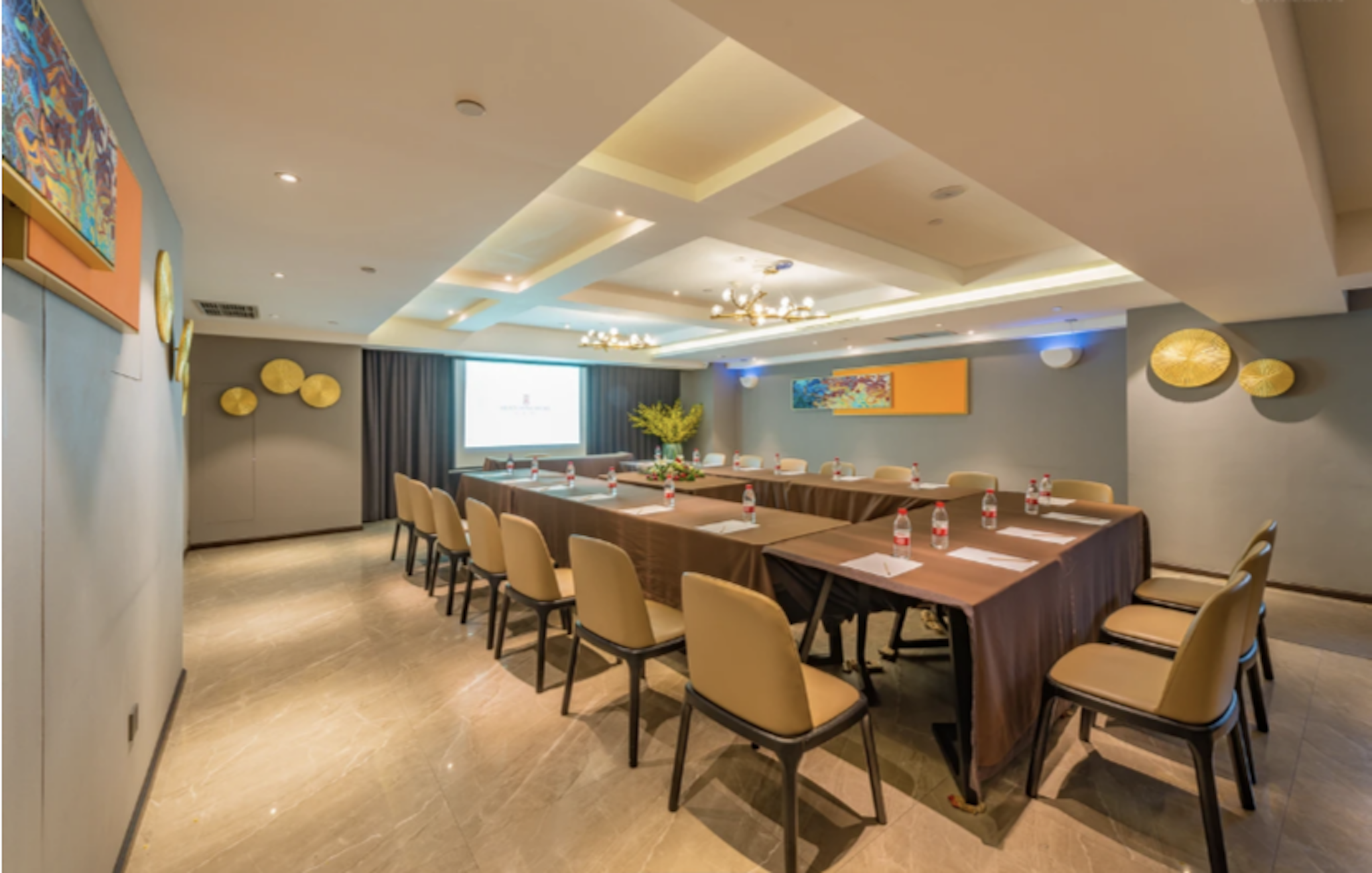 Rezen Dong Hotel (Chongqing Guanyinqiao) 32/39