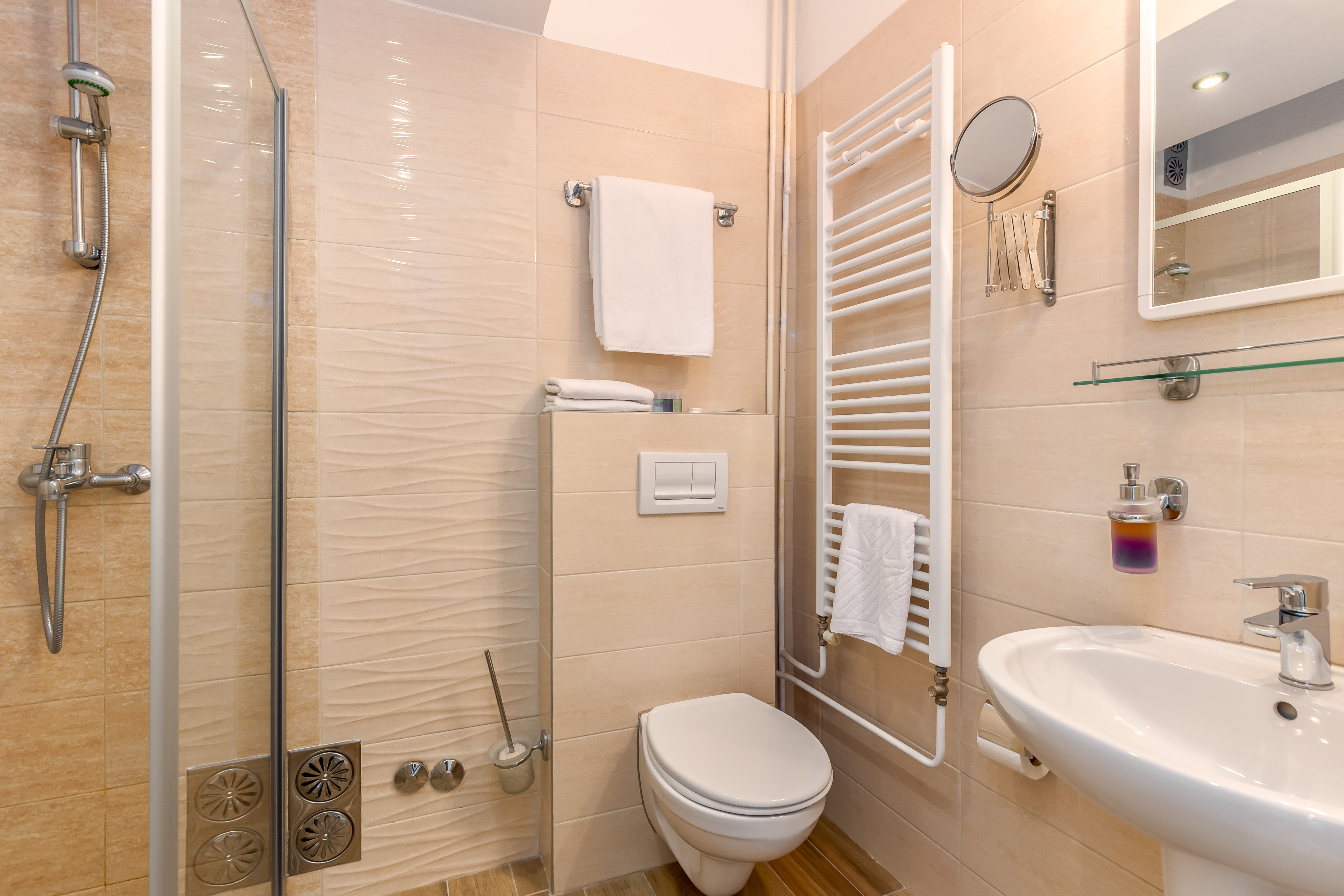 Standard, Twin Beds, French Balcony، Hotel Omorika Crikvenica 2/2