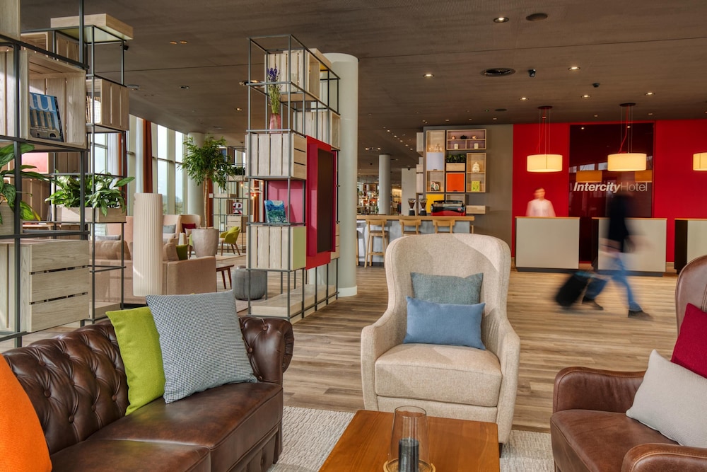 IntercityHotel Amsterdam Airport 44/60