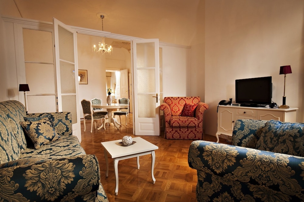 Antiq Palace Hotel and Spa 25/40