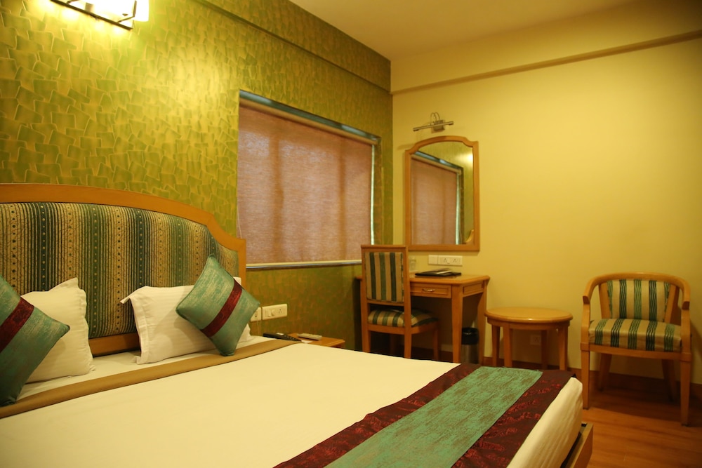 HOTEL SUDESH TOWER 15/37