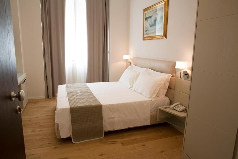 Boutique Hotel Enia 20/50