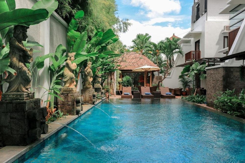 Zen Rooms Shri Laksmi Seminyak 38/41