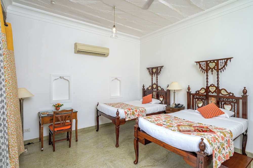 Neemrana's - Deo Bagh 20/48