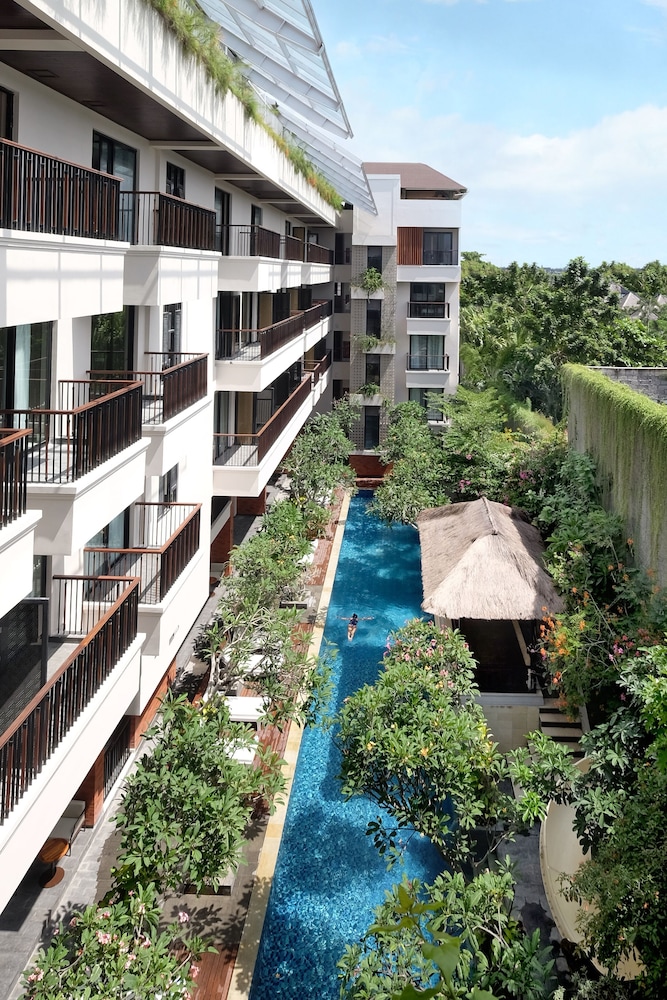 Jambuluwuk Oceano Seminyak Hotel in Seminyak