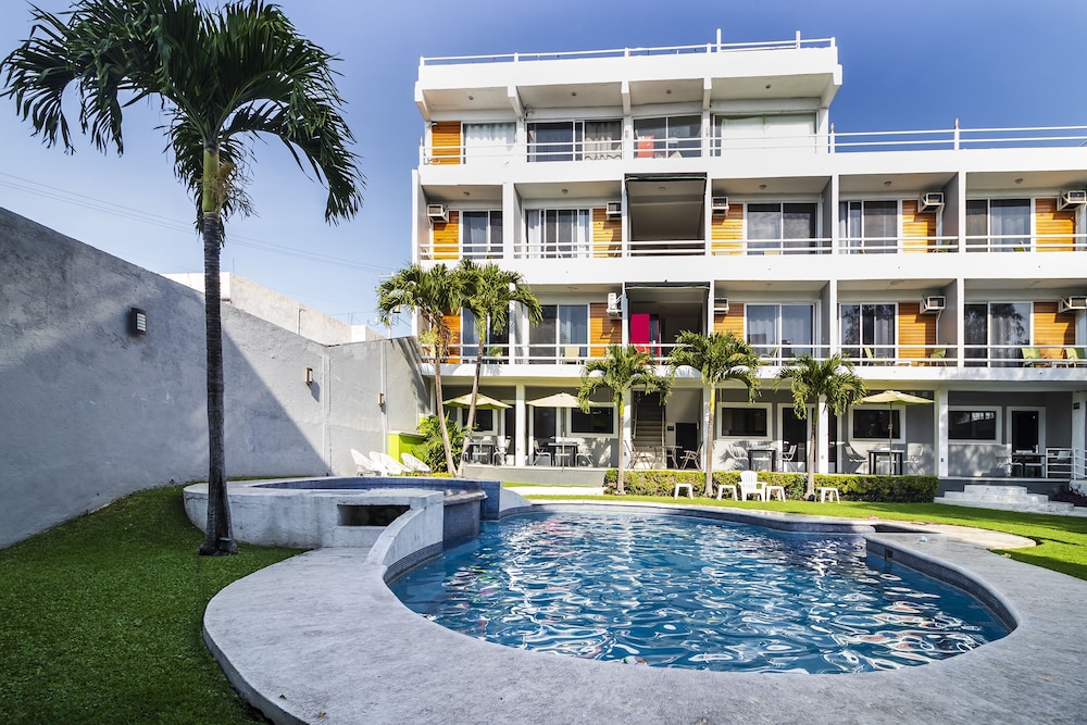 Collection O Hotel Mango, Six Flags Hurricane Harbor Oaxtepec in Yautepec