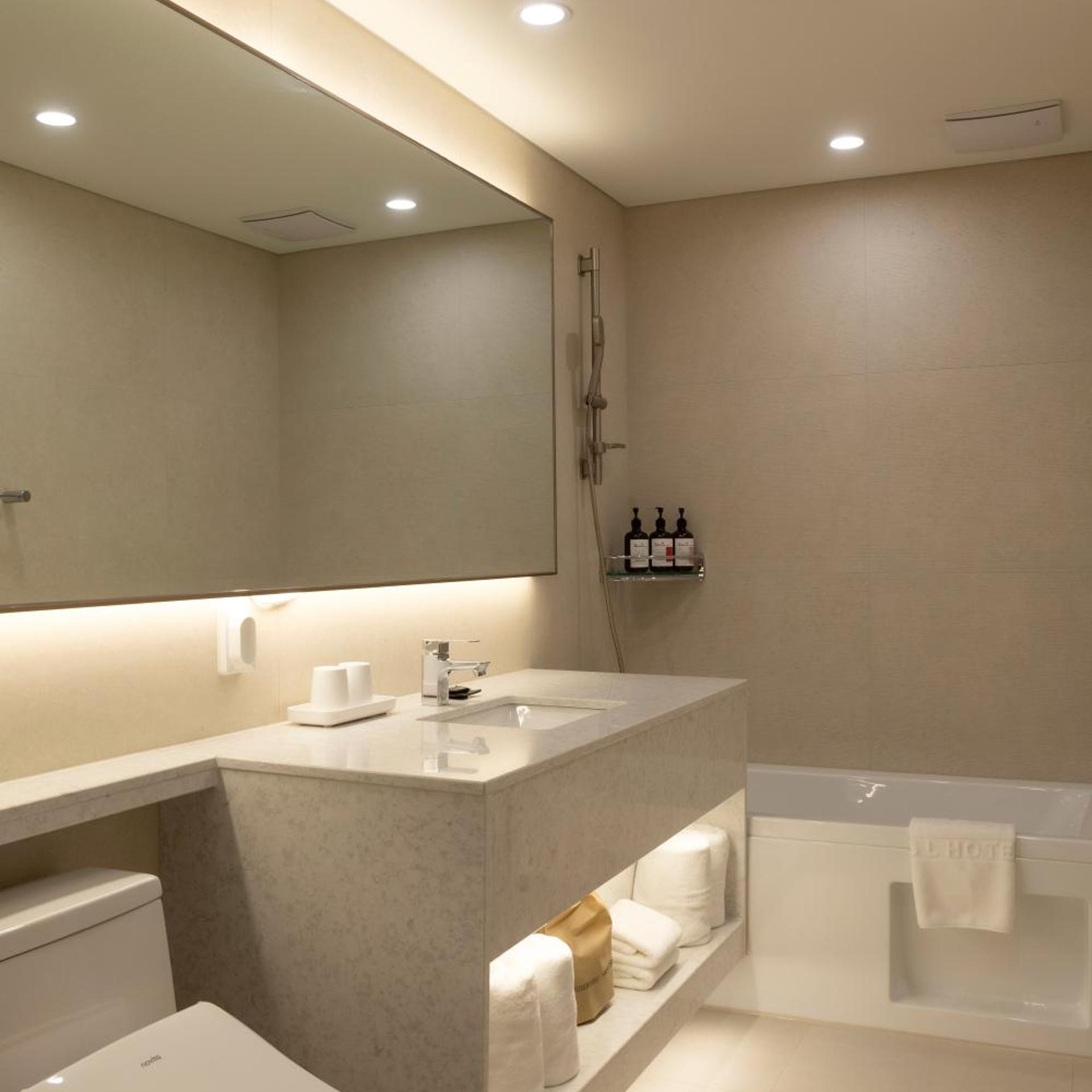 SL Hotel Myeongdong 40/40