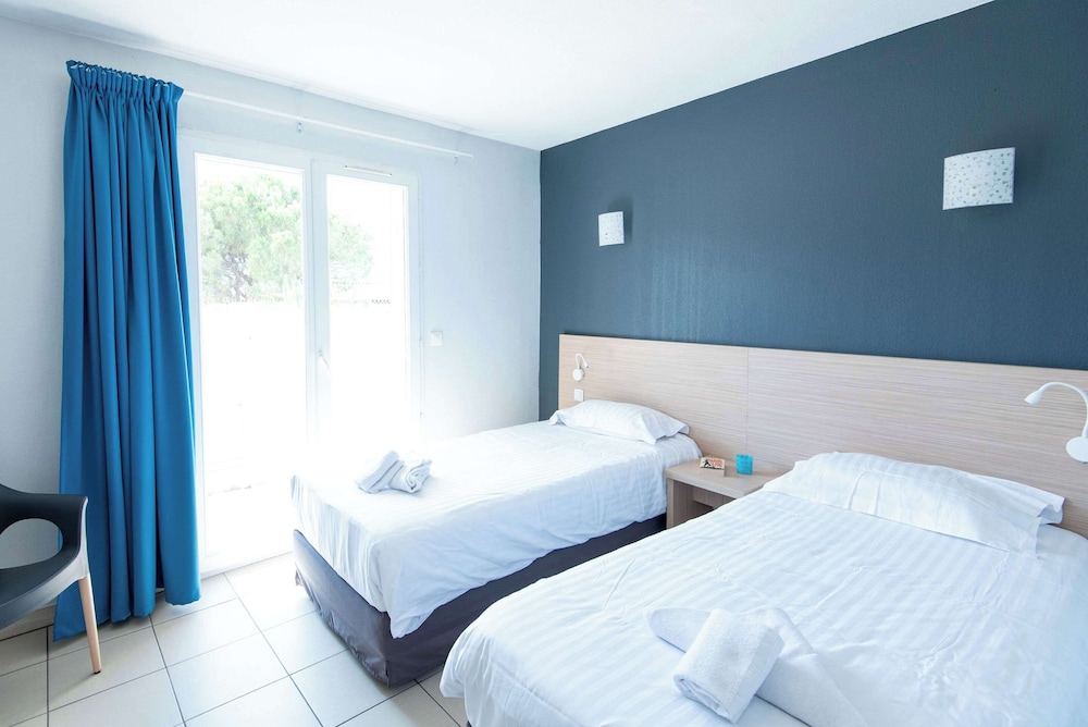 3 Rooms, Apartment, 4 Beds, 2 Sofa