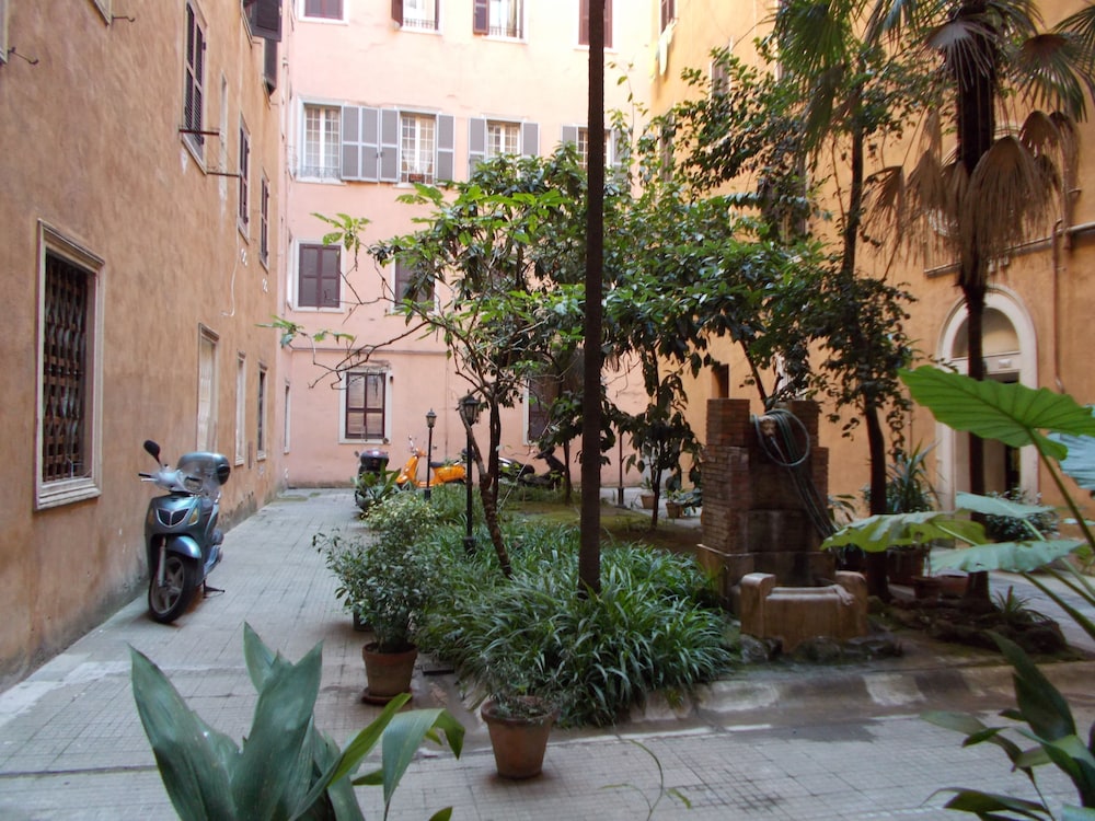 Houspitality Nero B&B 41/43
