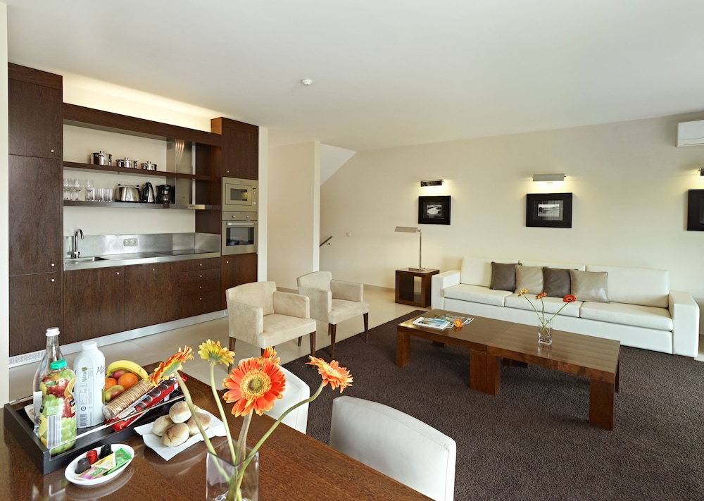 Sao Rafael Holidays 59/77