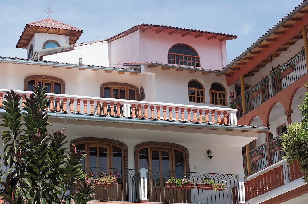 Selina Huaraz 3/86