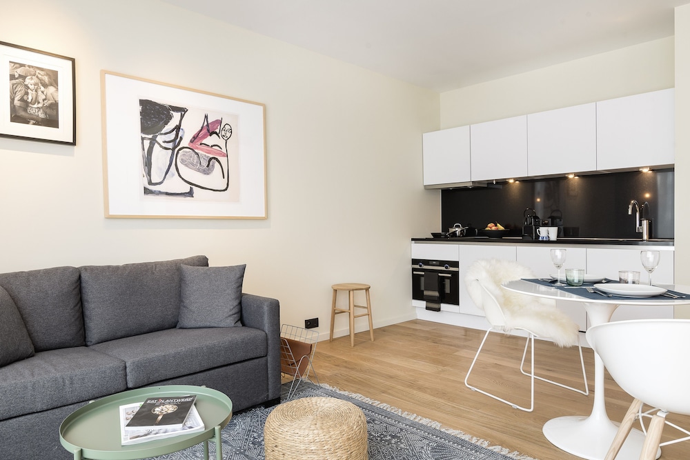 Premier Suites Plus Antwerp 46/62