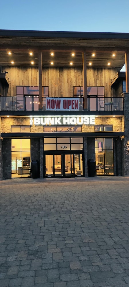 The Bunk House at Cross Keys 1/24