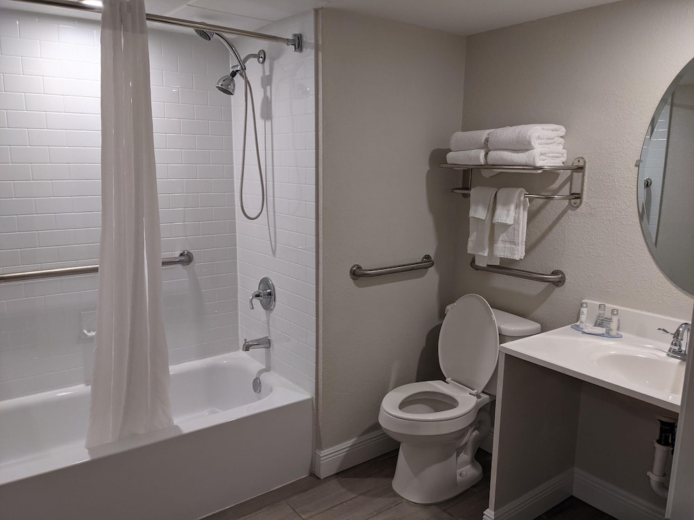 Inn on Destin Harbor, an Ascend Collection Hotel 58/59