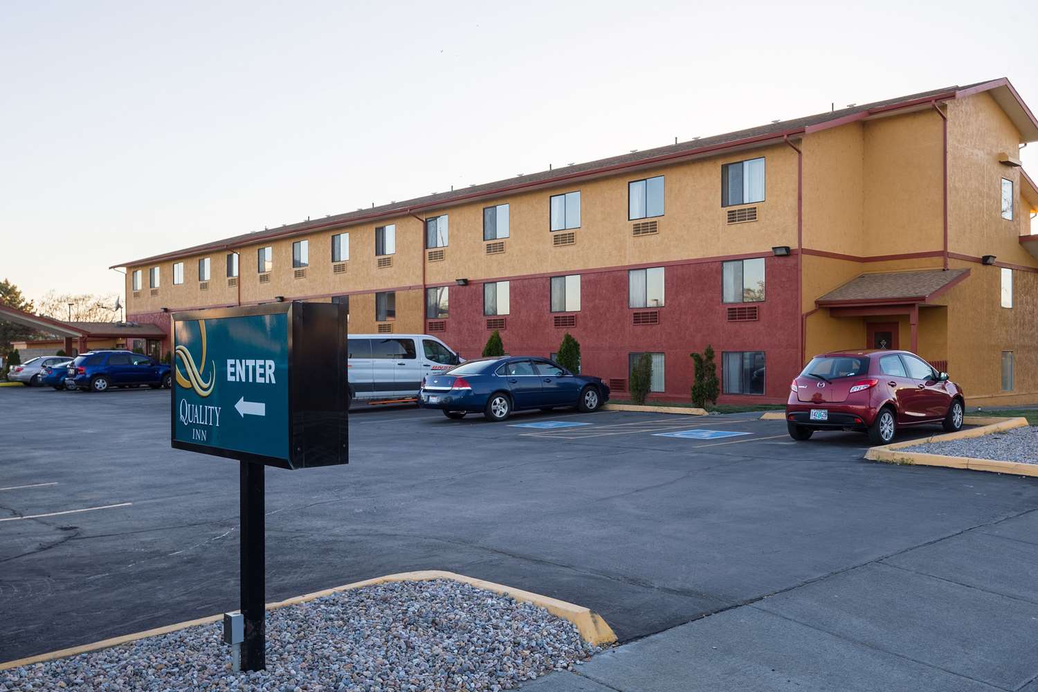 Quality Inn Moses Lake, WA 31/34