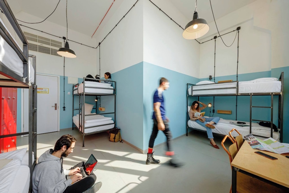 Fabrika Tbilisi 23/49