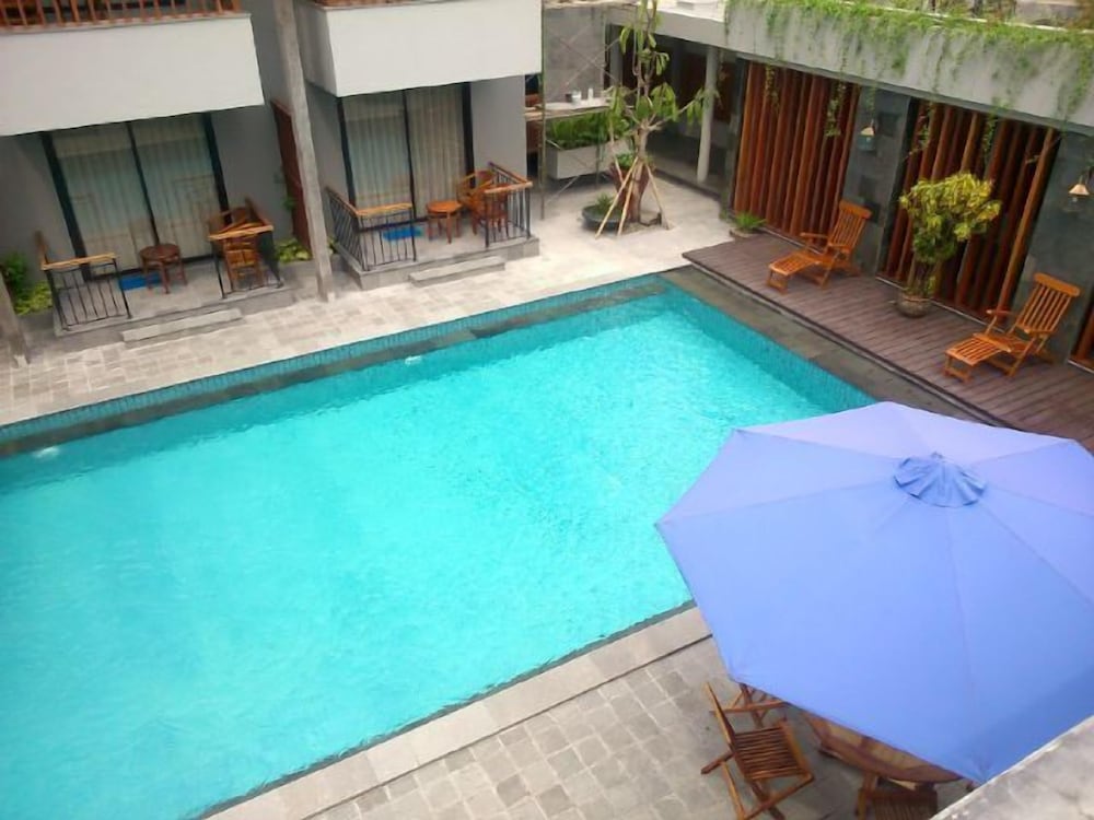 Grand Laguna Hotel And Villa 32/34