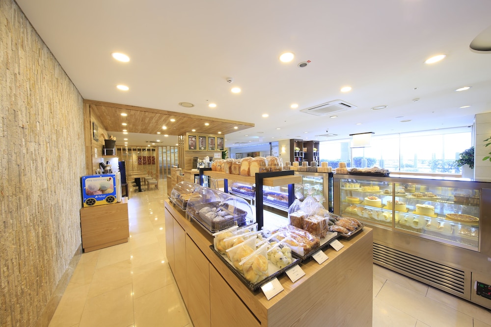 Ocean Suites Hotel Jeju 9/50