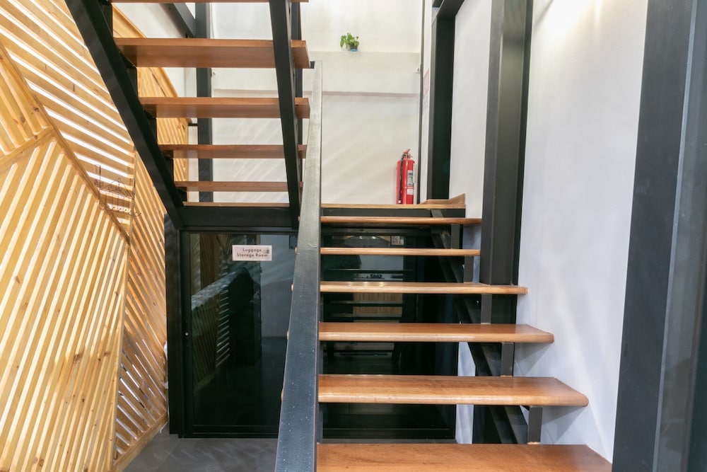 Timber Hostel 37/63