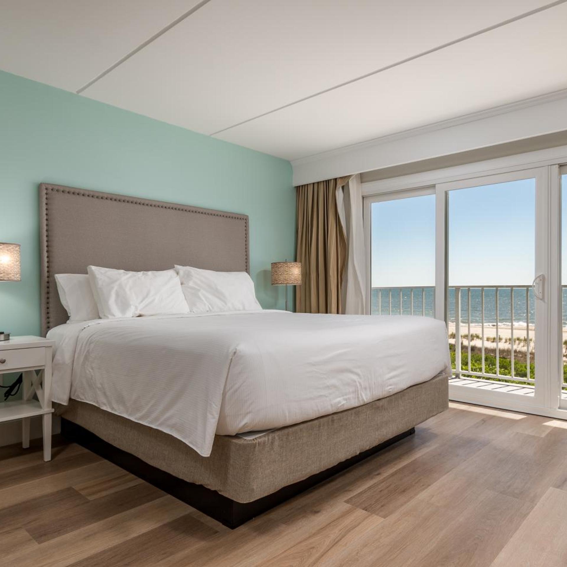 Suite, King Bed, Ocean Front