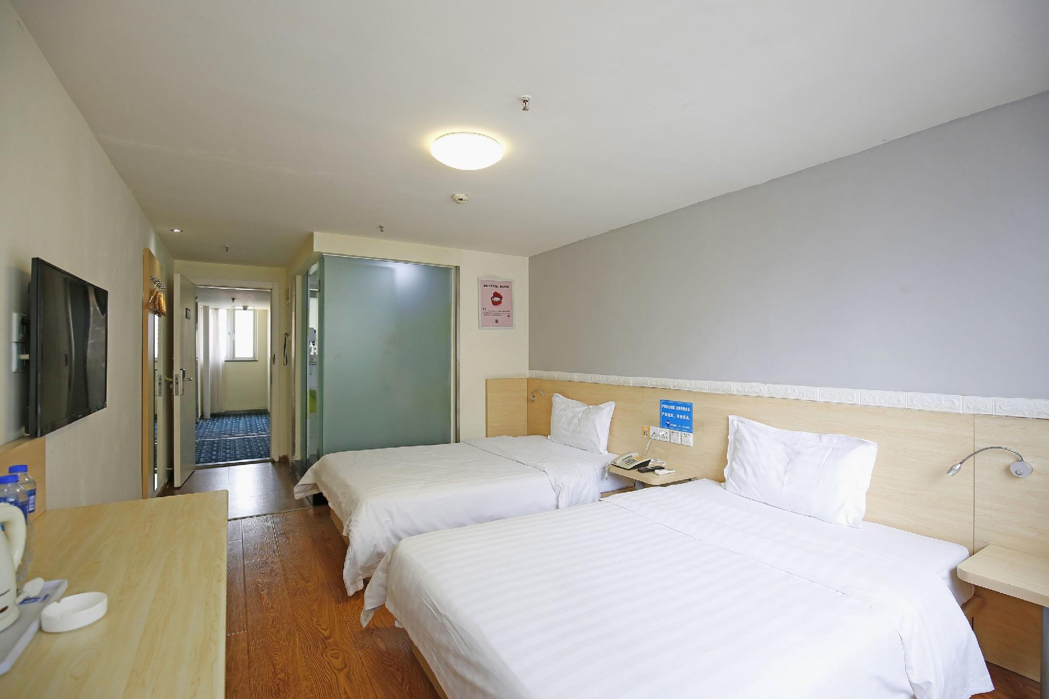 7 Days Inn Chengdu North Railway Train Station Square Branch 23/39