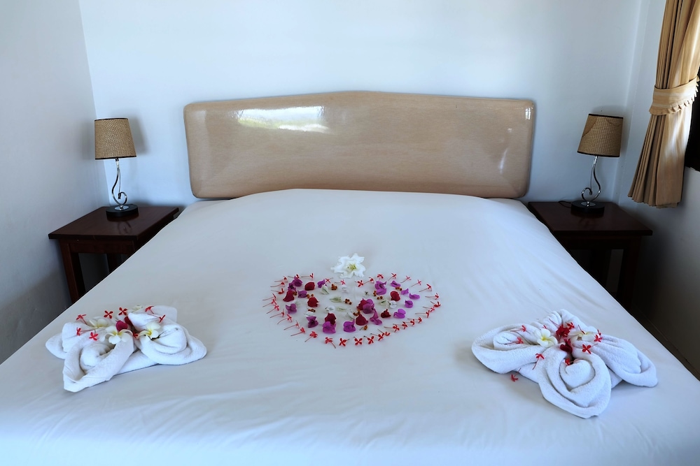 Samed Cliff Resort 28/68