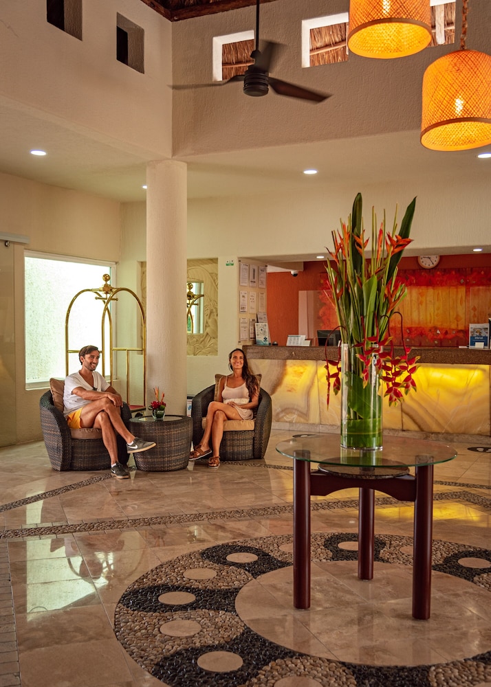Laguna Suites Golf & Spa 29/50