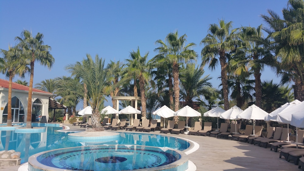 Oscar Resort 46/50