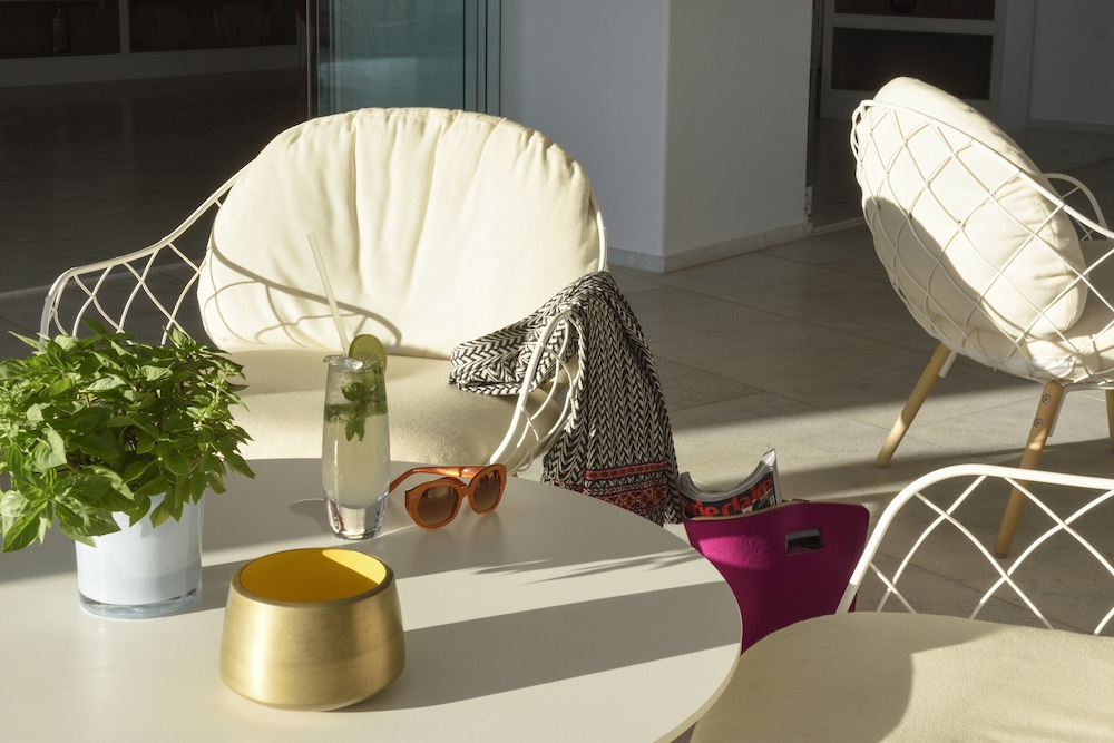 Myconian Kyma, a Member of Design Hotels 46/55