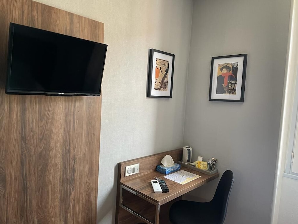 Le Rochegude Hotel 29/33