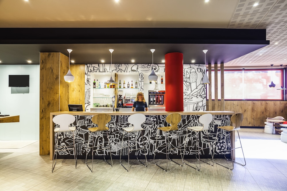 Ibis Salamanca 8/37