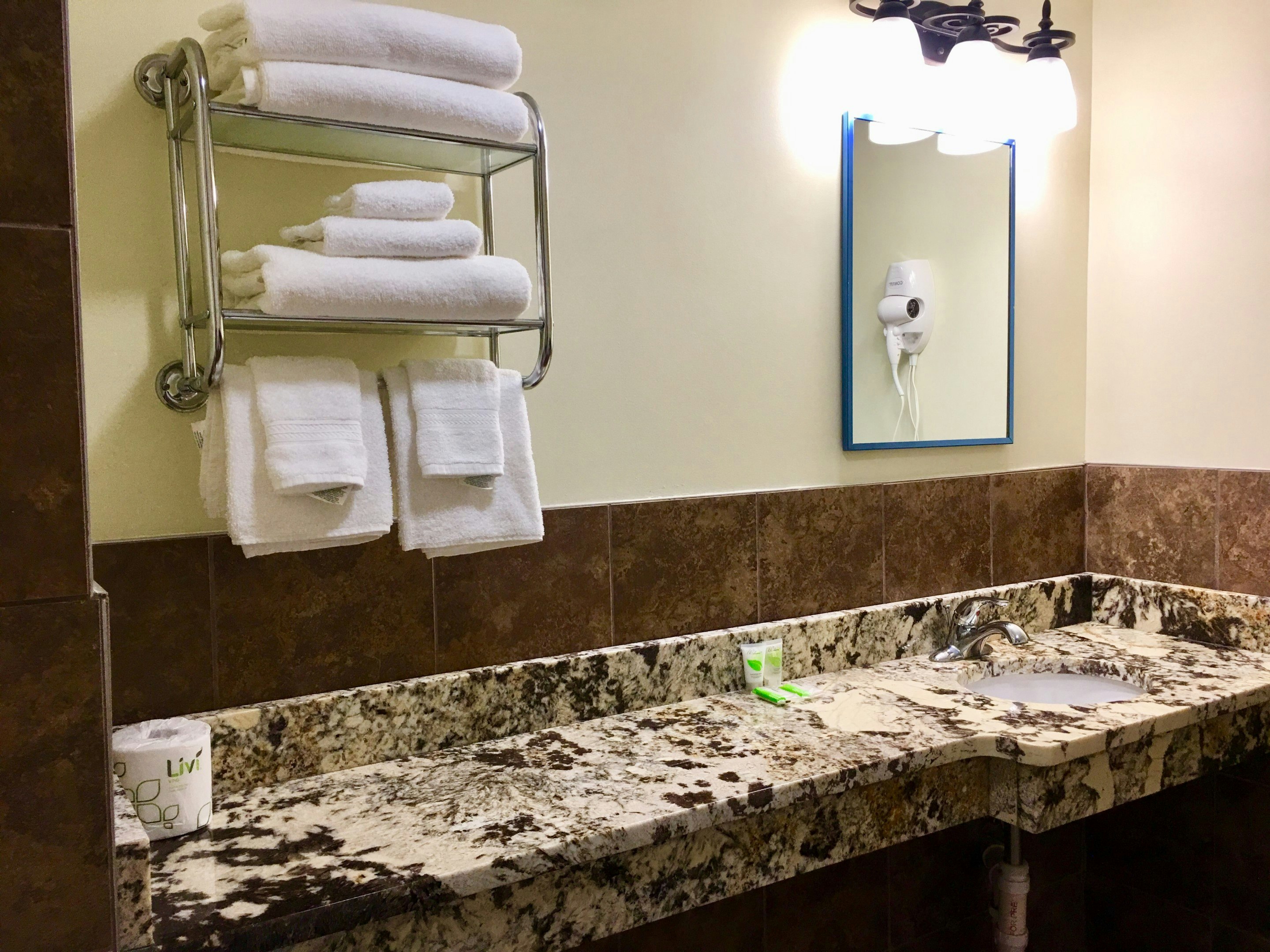 Scottish Inn Sturbridge 14/14