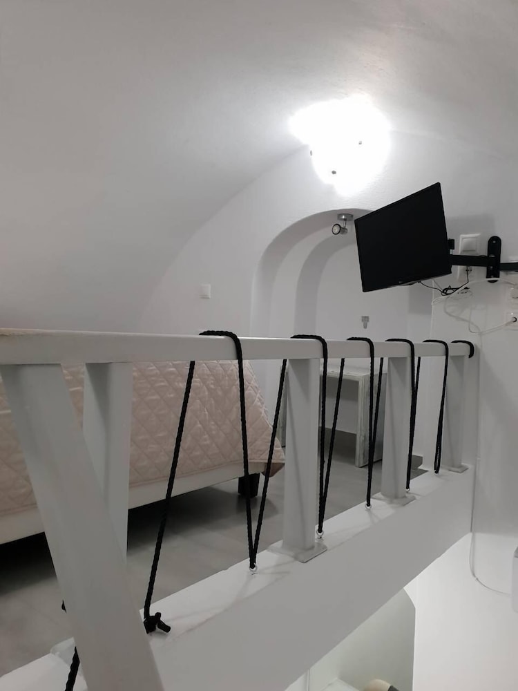 Leta Santorini 38/50